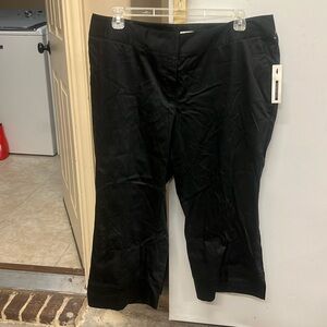 NWT Black Semantiks Capri Pants